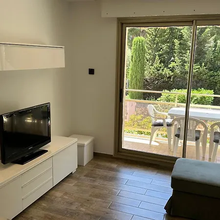 Neuf - Six Fours Les Plages - Parking Privatif - Clim - Balcon - 500m De La *