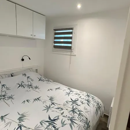 דירה Neuf - Six Fours Les Plages - Parking Privatif - Clim - Balcon - 500m De La סיס-פור-לה-פלאז'